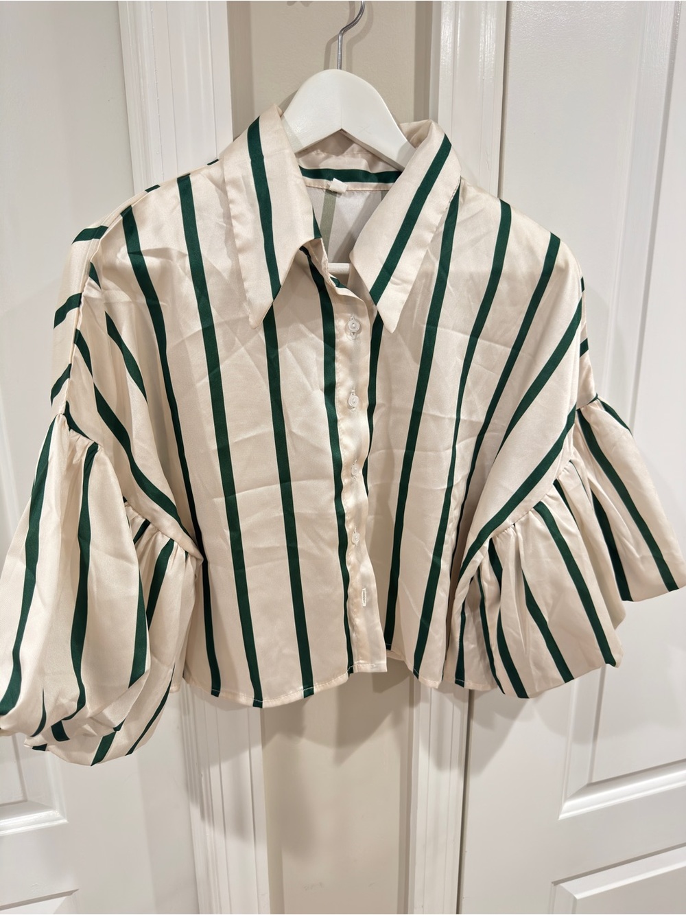 SHEIN Green White Striped Puff Sleeve Cropped Button Down Blouse Women's Medium